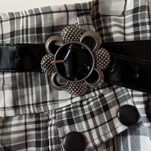 Adorable skirt with belt-NWOT - Picture 2 of 4